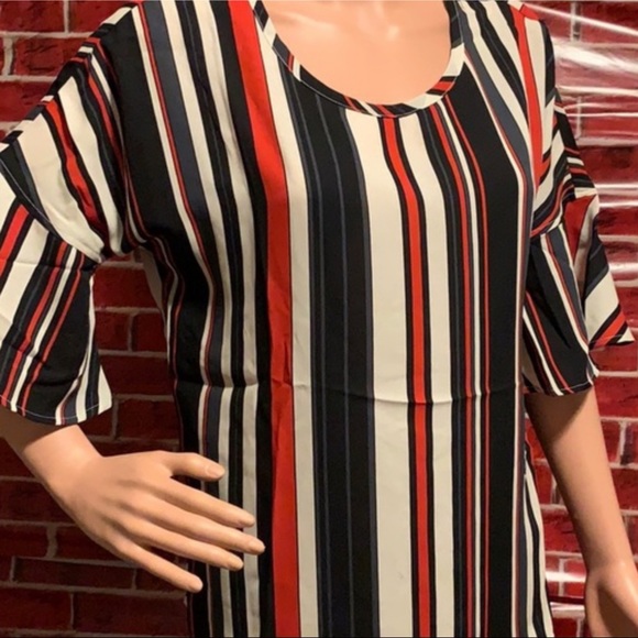 Tops - ⭐️Discount Shipping⭐️ Multi-Color Blouse